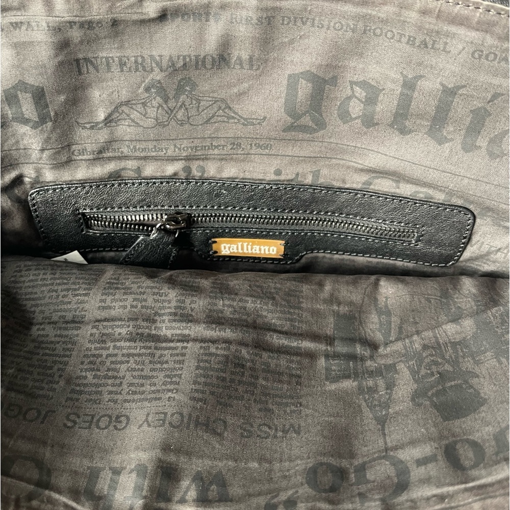 sell bag from brand John Gallianno , in perfect condition, black and big bag